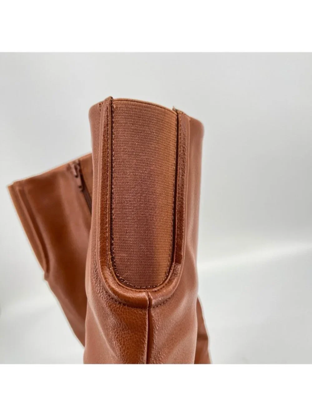 Baretraps Thalia Knee High Boots Brown Size 6M Faux Leather Zipper Block Heel